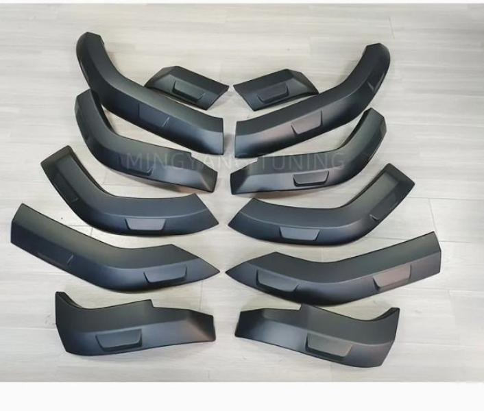 Купить Комплект расширителей арок (12 шт) для Toyota Land Cruiser Prado 250