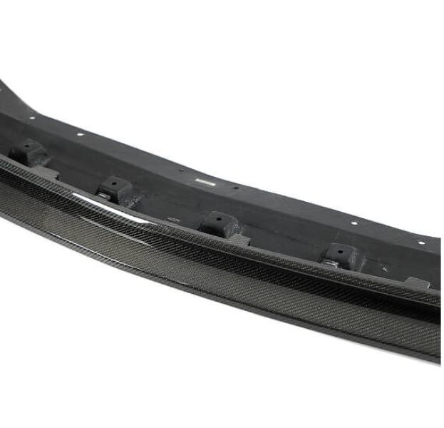 Купити Накладка на передній бампер Lip (Карбон) для Ford Mustang 2024- рр