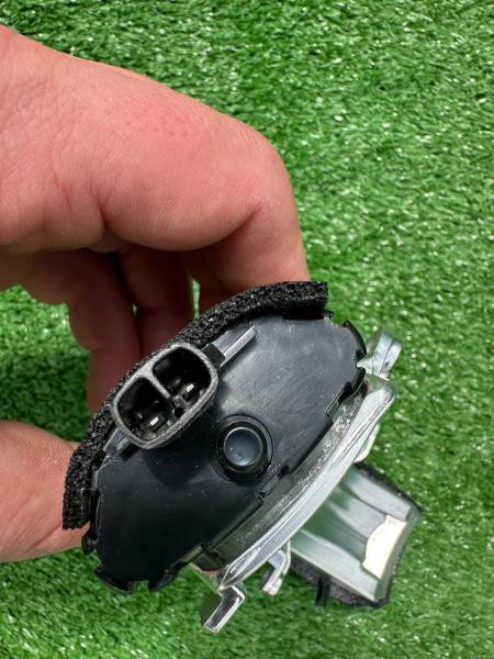 Купить Указатель поворота в зеркале (1 шт) Правый для Toyota Land Cruiser 200