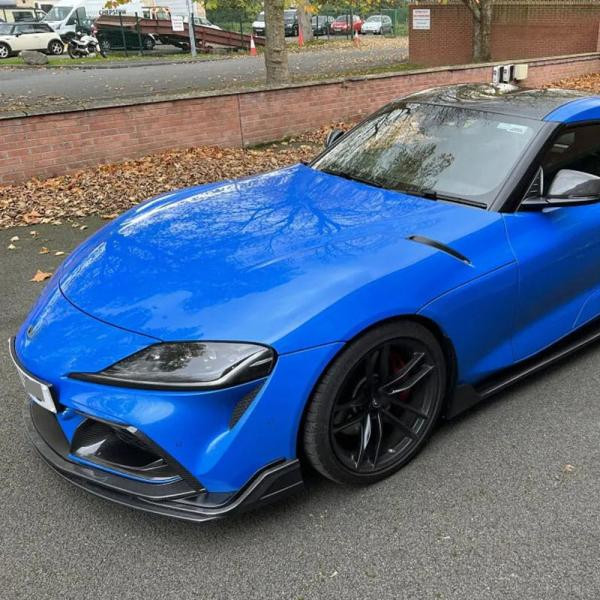 Купить Накладка на передний бампер Lip V2 (Карбон) для Toyota Supra 2019- гг