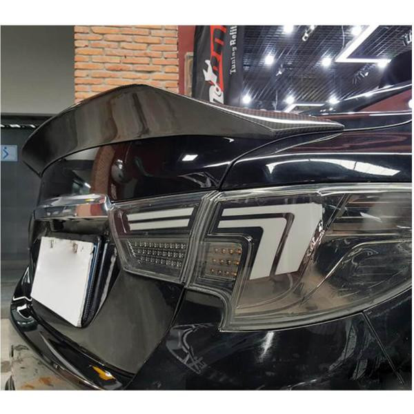 Купити Спойлер (Карбон) для Toyota Mark X 2009- рр