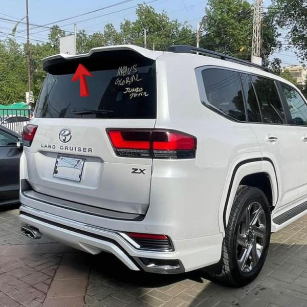 Купити Спойлер Modelista Білий для Toyota Land Cruiser 300