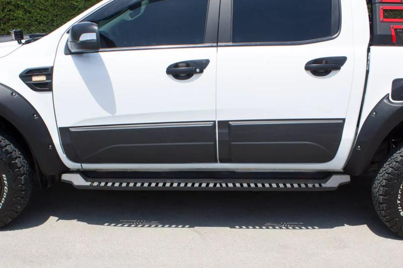 Купити Бокові пороги Dakar V1 без LED (2 шт, метал) для Volkswagen Amarok 2022- рр