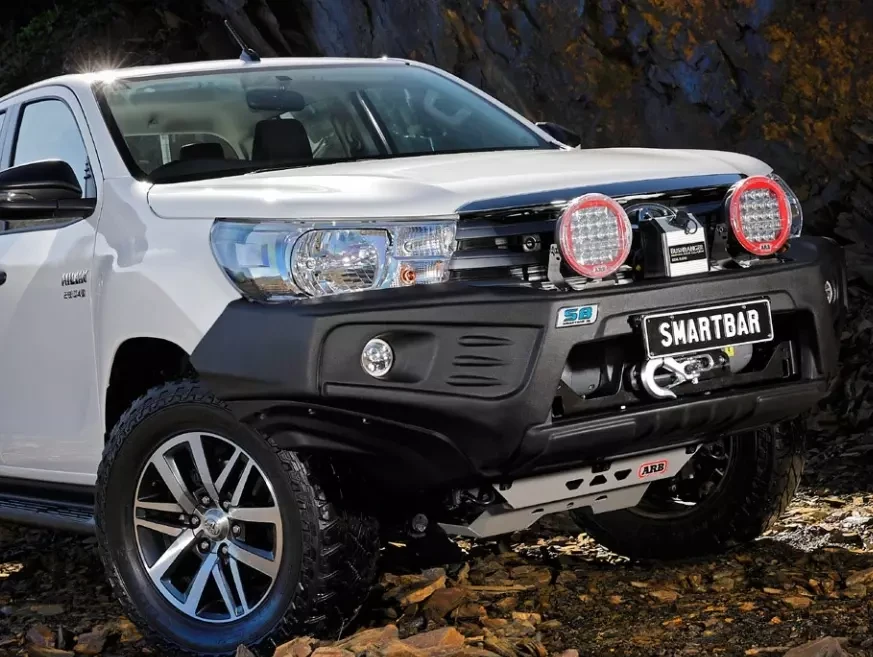 Купити Передній бампер ARB Smartbar для Toyota Hilux від 2015 LED поворотники і габарити SA173BL171