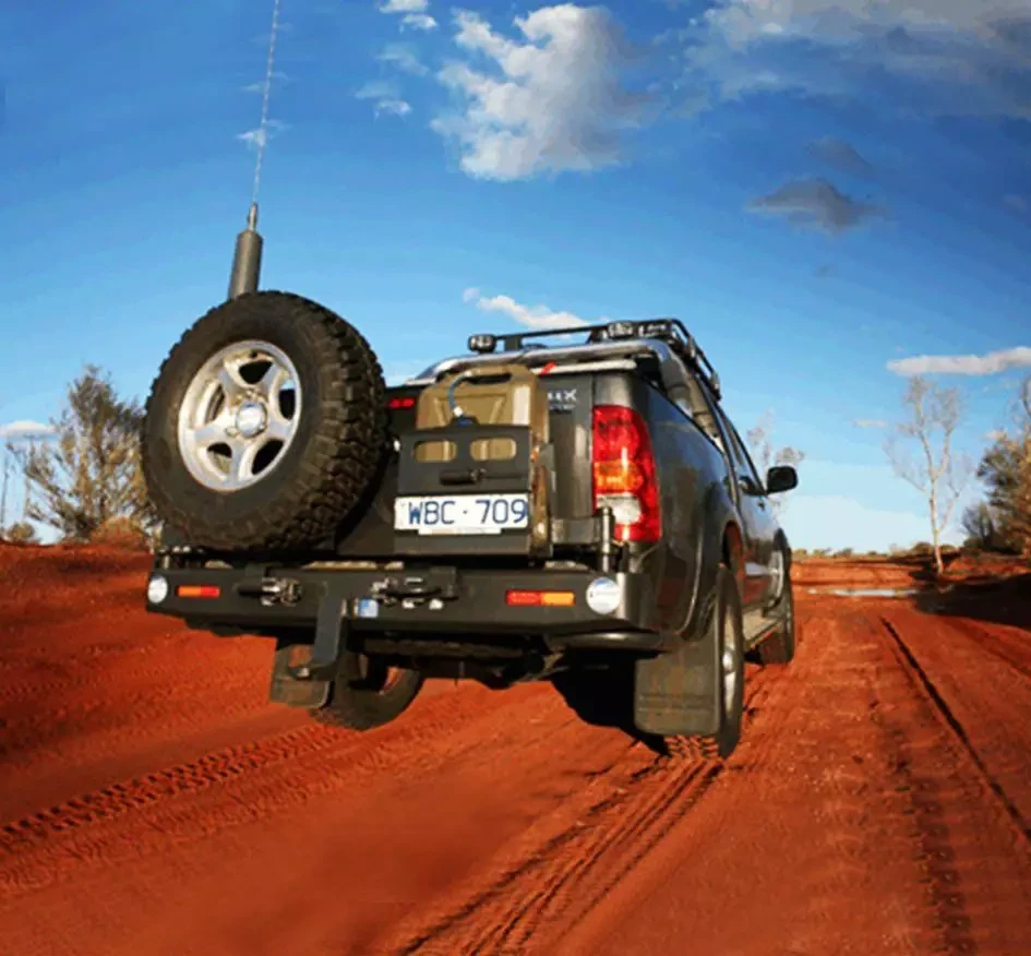 Купити Задній бампер Kaymar Toyota Hilux 2005-2015 KITHil-05-L-JCS