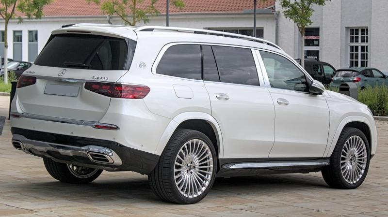Купити Задній бампер з дифузором Maybach GLS600 (2025-Design) для Mercedes GLS X167 2019- рр