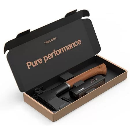 Buy Fiskars 2-in-1 Gift Set: Norden N7 Axe and Sharpener (1051146)