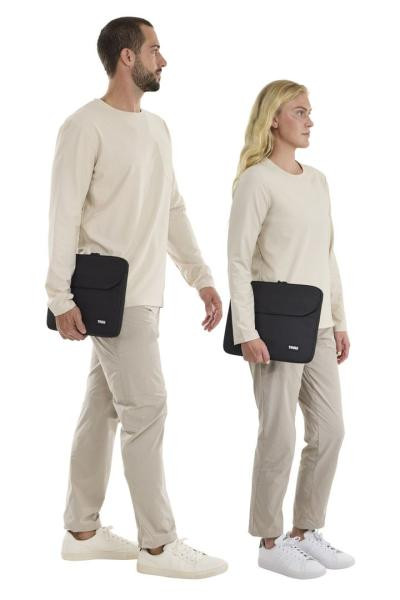 Купити Чехол Thule Lithos Sleeve MacBook Air 15'' (Black) 3205458 (TH 3205458)
