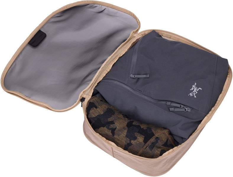Купить Органайзер для одежды Thule Packing Cube (Medium)(Gentle Beige) 3205574 (TH 3205574)