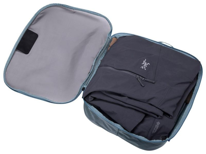 Купить Органайзер для одежды Thule Packing Cube (Large)(Pond Grey) 3205575 (TH 3205575)