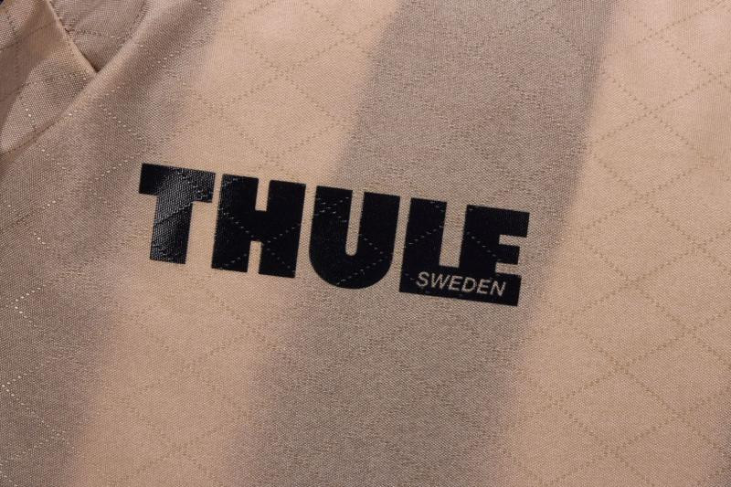 Купить Органайзер для одежды Thule Compression Packing Cube Medium (Gentle Beige) 3205561 (TH 3205561)