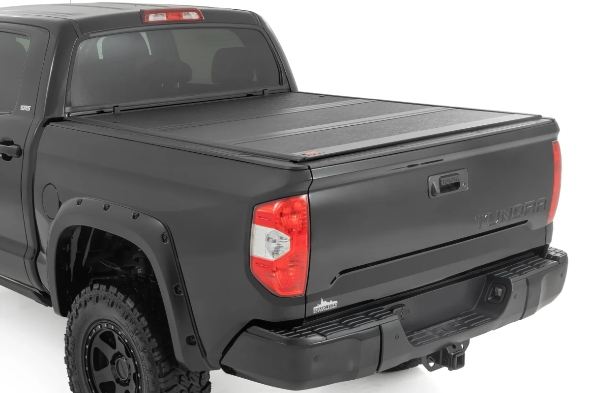 Buy Low -profile body lid 5 '5' 5 "No control system Rough Country - Toyota Tundra 02-19