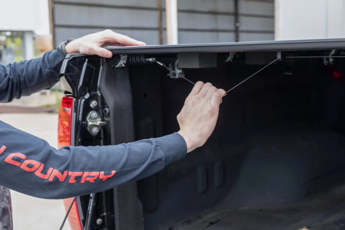 Buy Low -profile body lid 5 '5' 5 "No control system Rough Country - Toyota Tundra 02-19