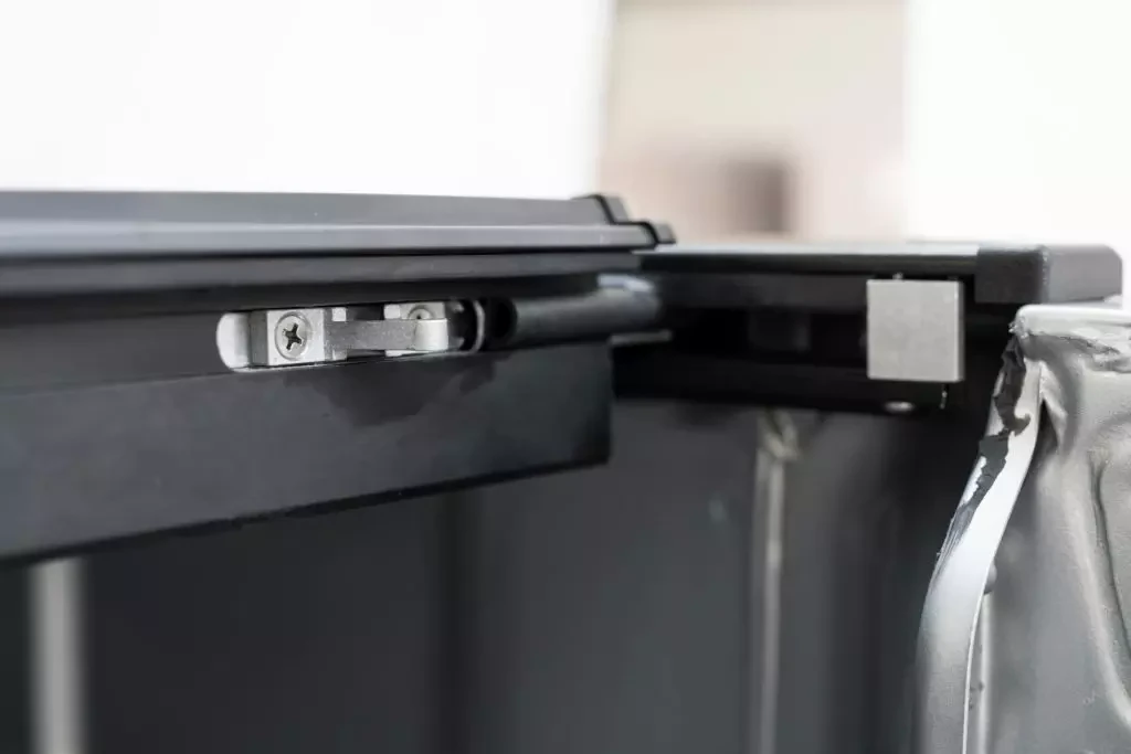 Buy Roll N Lock Roll for Isuzu D -Max DC - Road Ranger