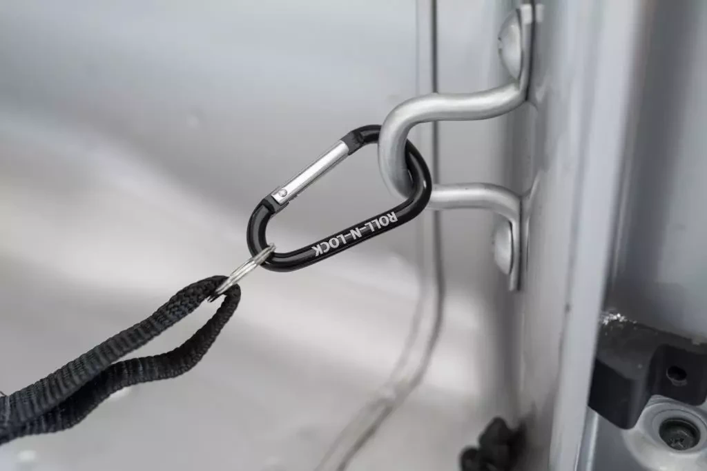 Buy Roll N Lock Roll for Isuzu D -Max DC - Road Ranger