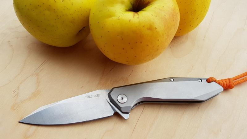 Buy Than a folding Ruike P135-SF