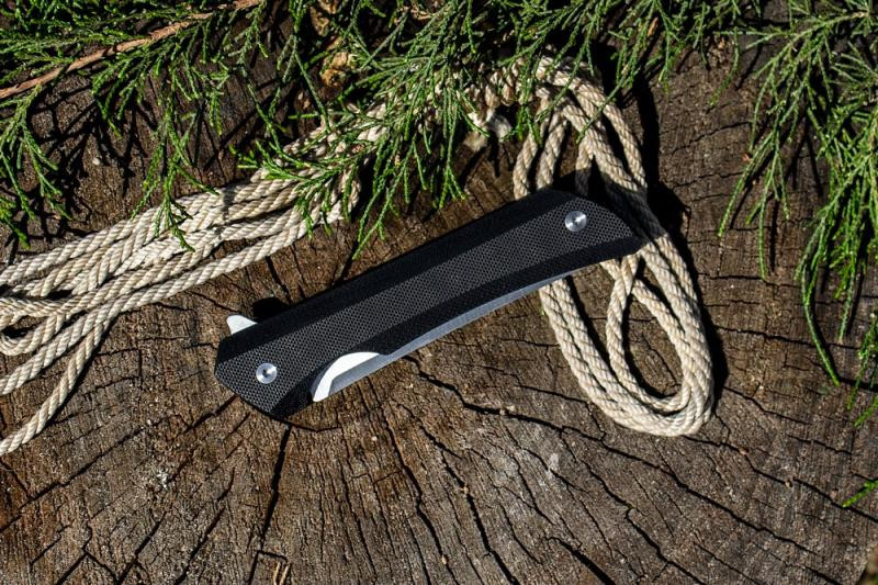 Buy Than a folding Ruike Hussar P121-B