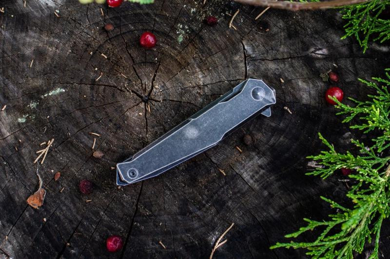 Buy Than a folding Ruike P108-SB