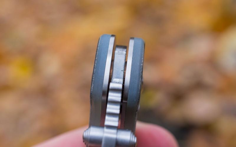 Buy Than a folding ganzo g727m black