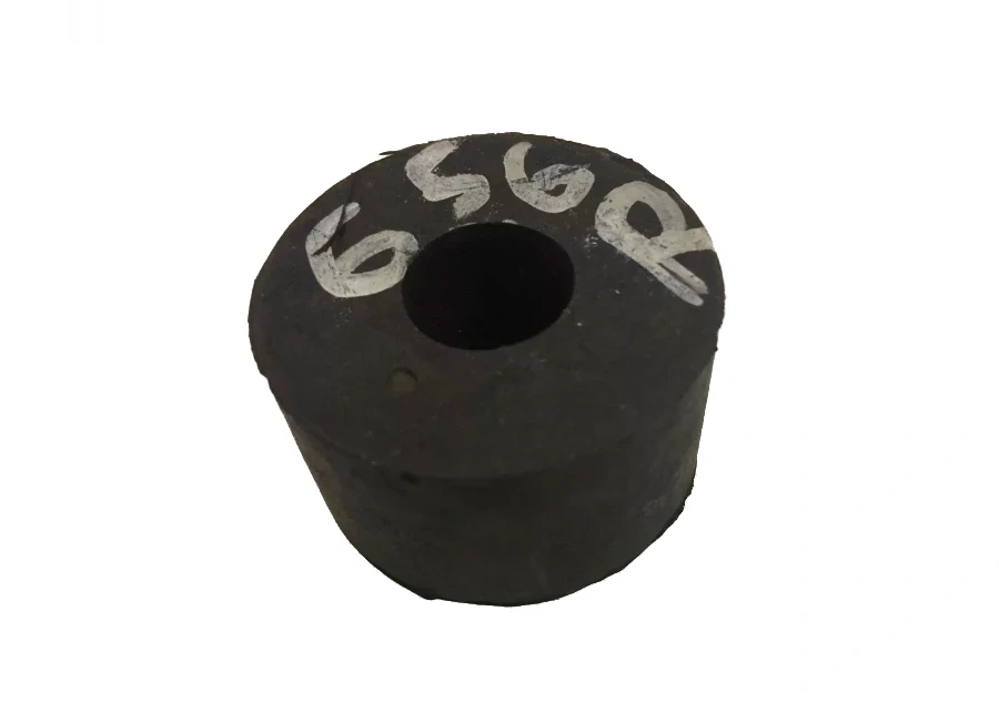 Купити Змінна гумова втулка Ironman 656R верхнього кріплення для стійки амортизатора 12691, 24691, 45691