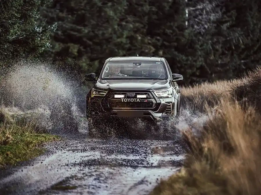 Купити Комплект оптики на Toyota Hilux GR Sport 2023+ - LAZER GK-HILUX-05