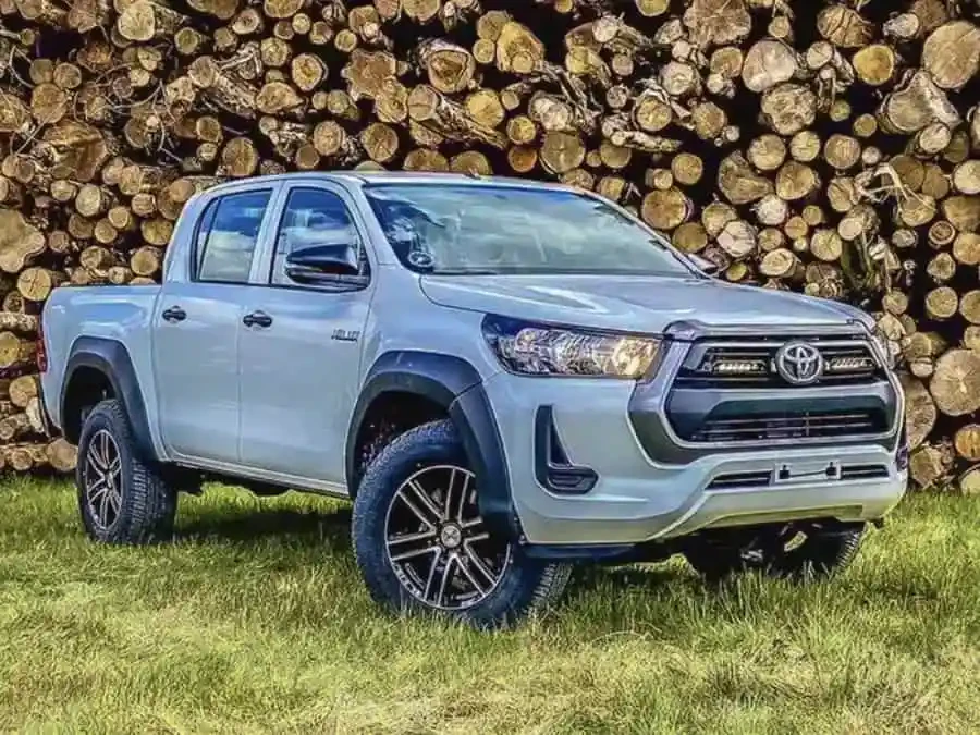 Buy Optics set on Toyota Hilux 2021+ Lazer Linear-6