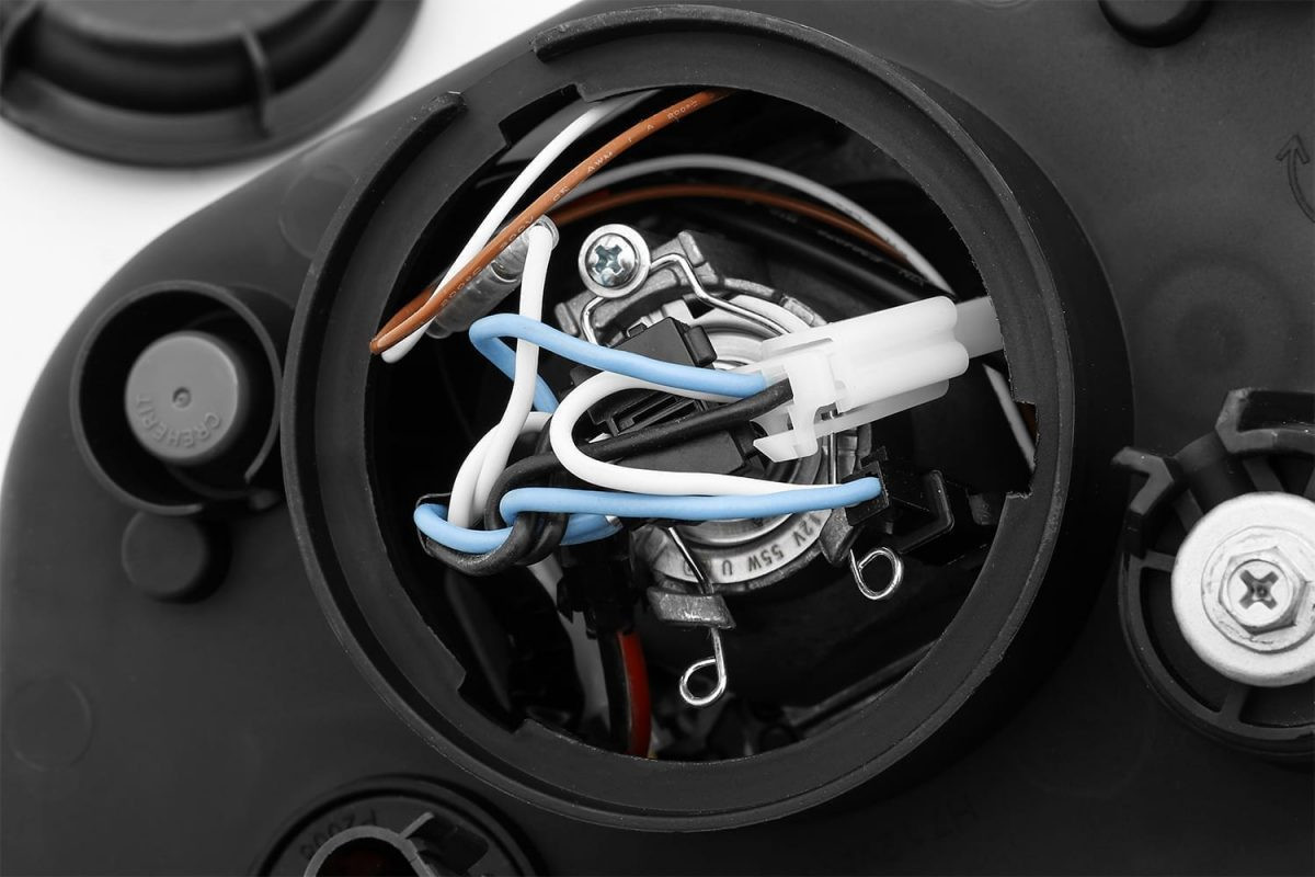 Купить Передние фары Ford Mustang 2010-2014 PRO серия углево-черные AlphaRex AXHL-FM10-PPTS-LB