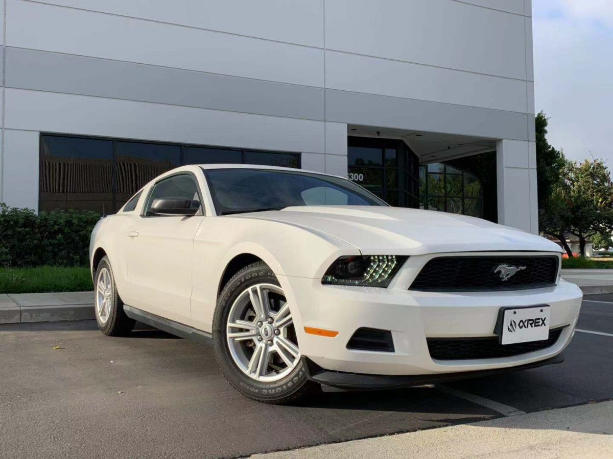 Купить Передние фары Ford Mustang 2010-2014 PRO серия углево-черные AlphaRex AXHL-FM10-PPTS-LB