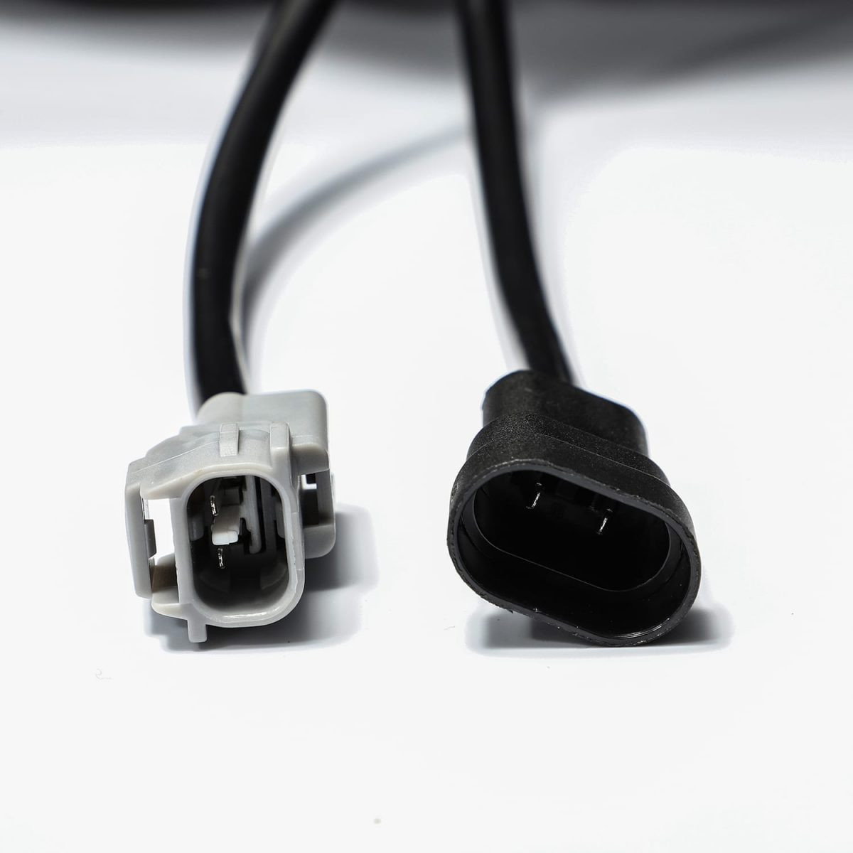 Купити Передні фари Toyota 4Runner 2014-2022 LED LUXX серія чорні AlphaRex AHL-T414-PL-SA-B