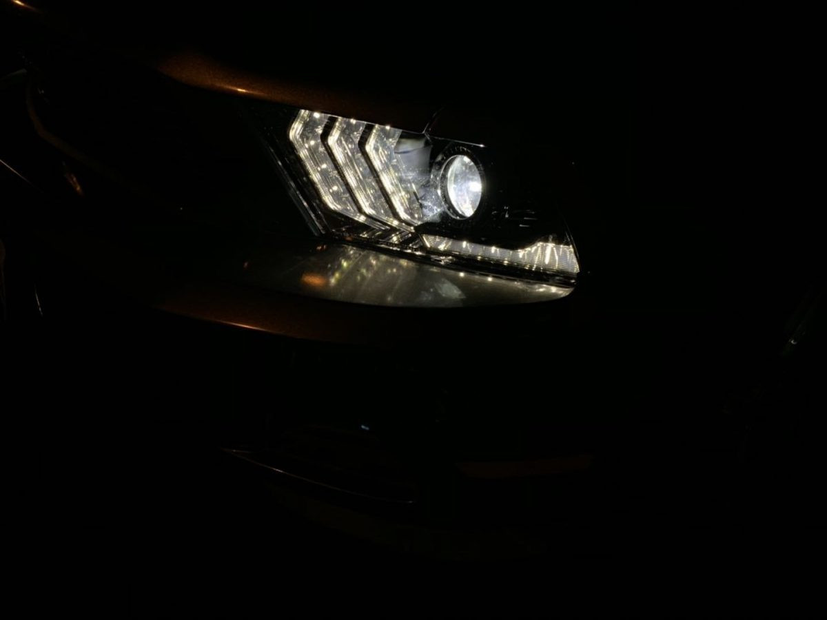 Купити Передні фари Ford Mustang 2010-2014 LED LUXX серія хром AlphaRex AHL-FM10-PL-SA-C