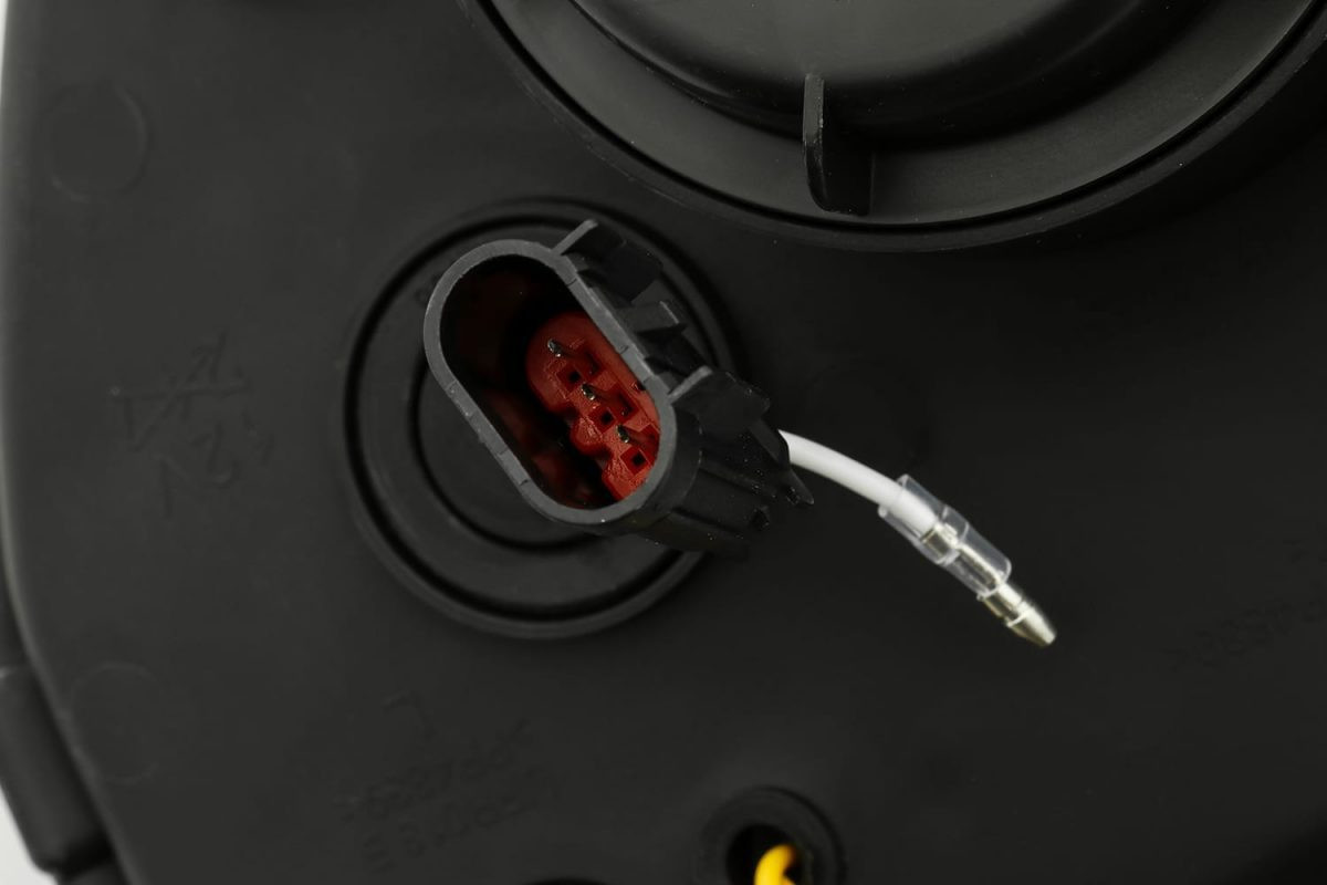 Купити Передні фари Ford Mustang 2010-2014 LED LUXX серія хром AlphaRex AHL-FM10-PL-SA-C