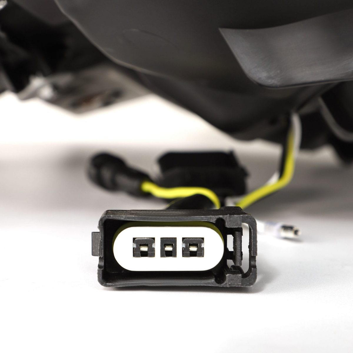 Купити Передні фари Ford Super Duty 2011-2016 LED NOVA серія чорні AlphaRex AHL-FD11-N-B