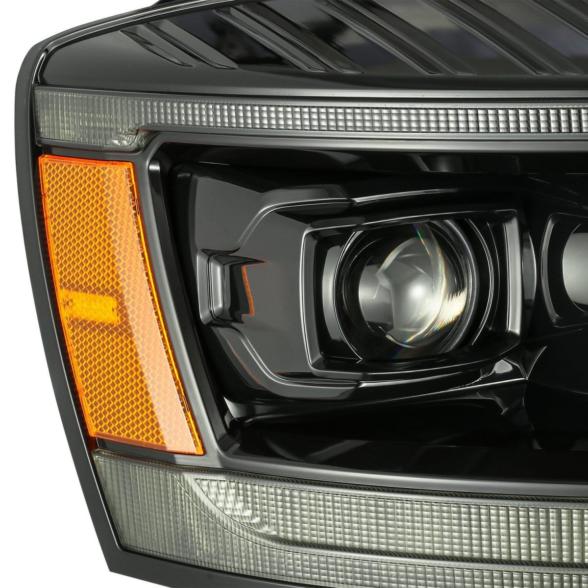 Купити Передні фари Dodge Ram 1500 Classic 2006-2008 LED LUXX серія колір Alpha-Black AlphaRex AHL-DR06-PL-SA-LB