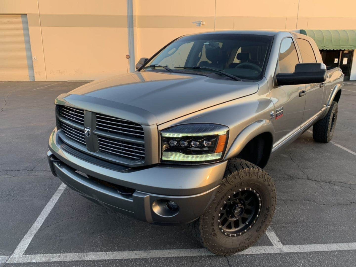 Купити Передні фари Dodge Ram 1500 Classic 2006-2008 LED NOVA серія колір Alpha-Black AlphaRex AHL-DR06-N-LB