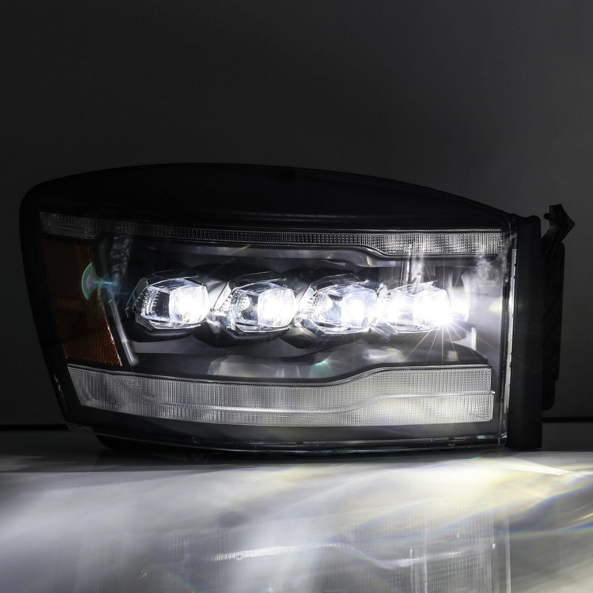 Купити Передні фари Dodge Ram 1500 Classic 2006-2008 LED NOVA серія колір Alpha-Black AlphaRex AHL-DR06-N-LB