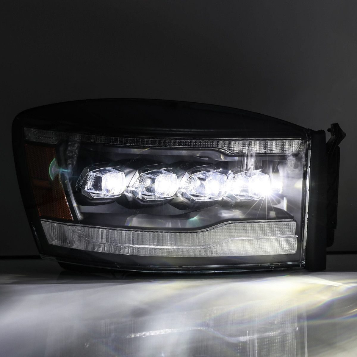 Купить Передние фары Dodge Ram 1500 Classic 2006-2008 LED NOVA серия черные AlphaRex AHL-DR06-N-B
