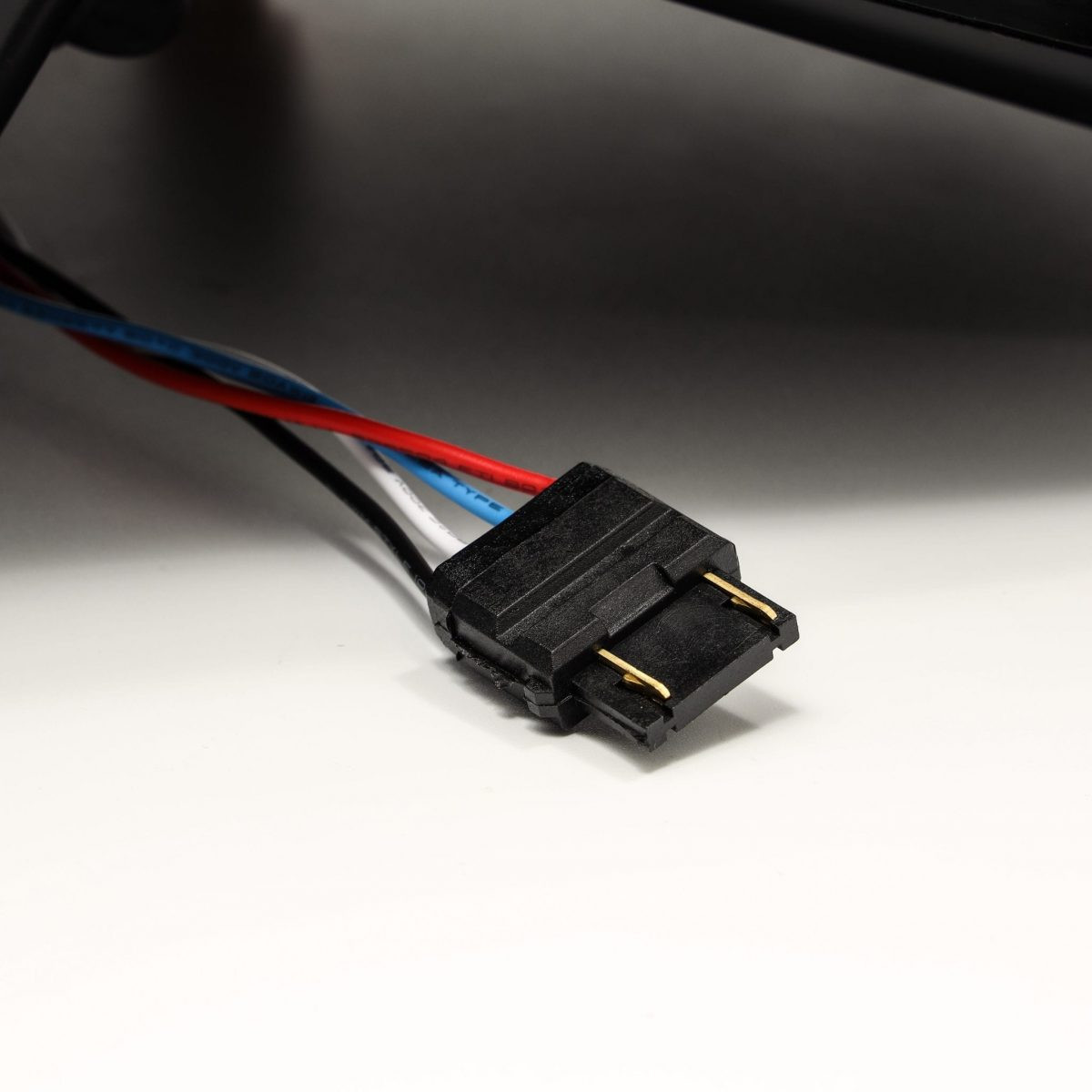 Купити Задні фари Ford F150 2009-2014 LED PRO серія вуглево-чорні AlphaRex ATL-FF09-W-LBS