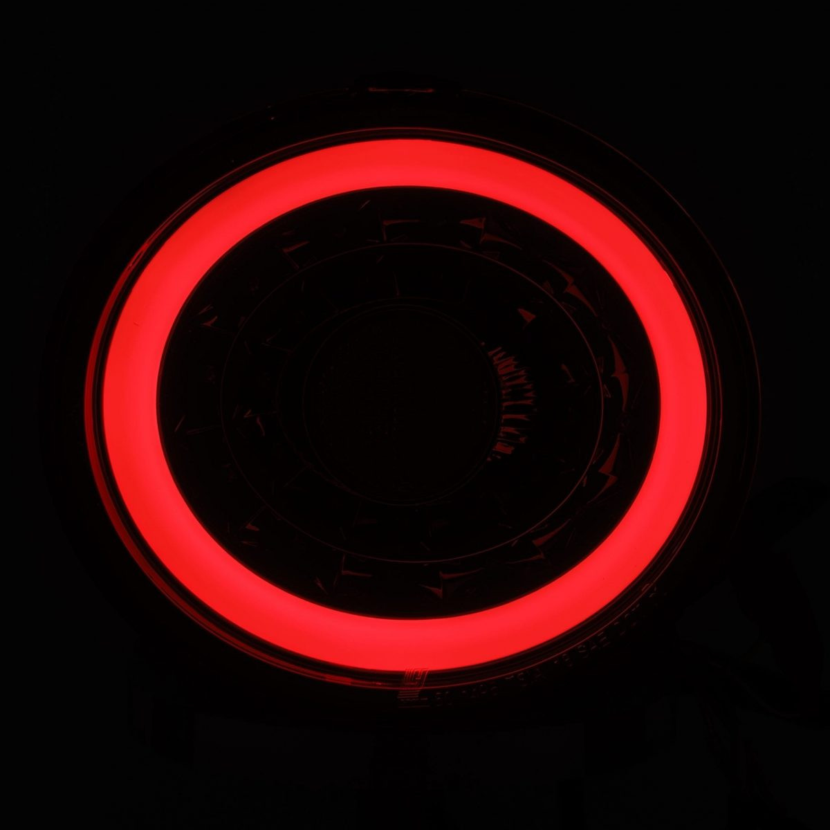 Купить Задние фары Chevrolet Corvette 2005-2013 LED PRO серия углево-черные AlphaRex ATL-CCV05-W-LBS