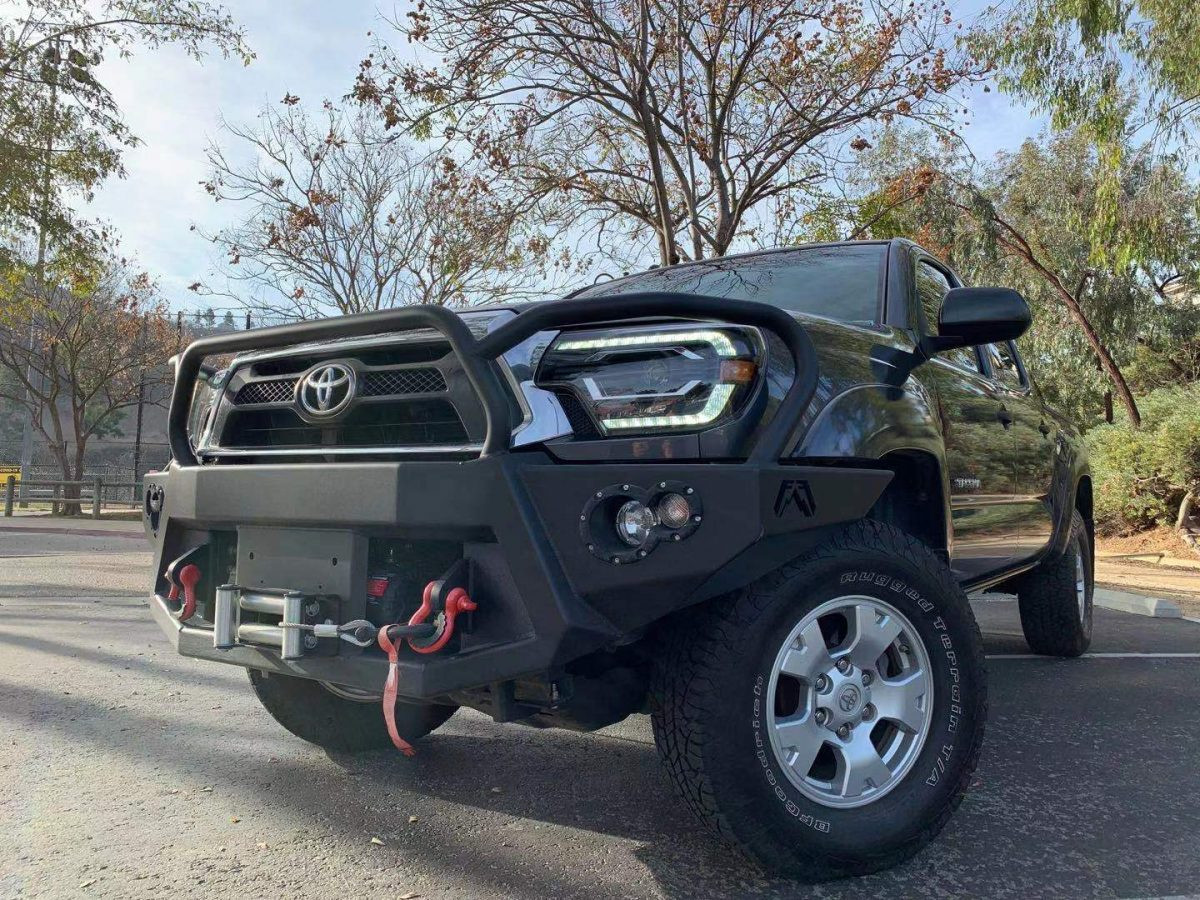 Купить Передние фары LED Toyota Tacoma 2012-2015 LED LUXX серия цвет Alpha-Black AlphaRex AHL-TT12-PL-SA-FLB