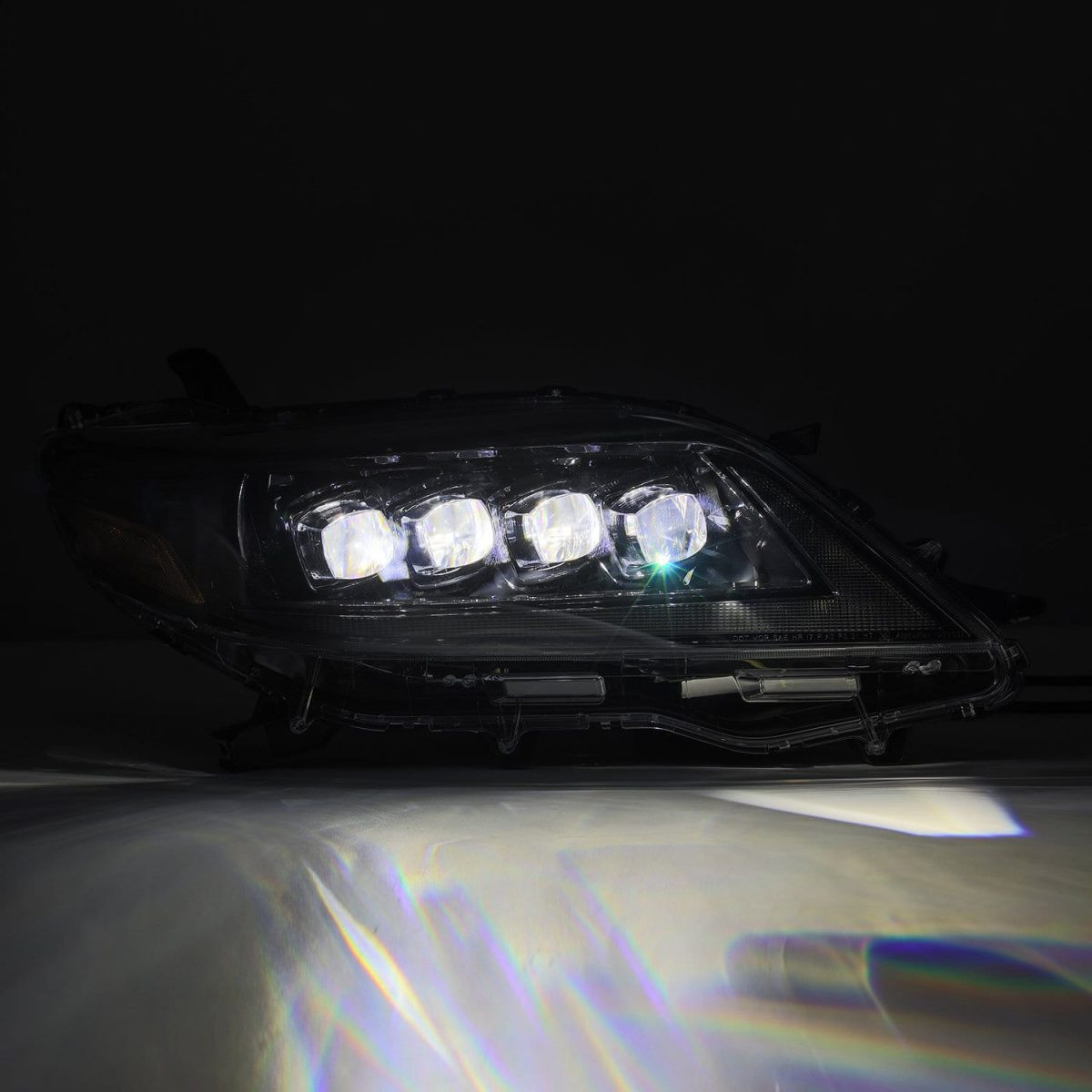 Купити Передні фари Toyota Sienna 2011-2020 LED NOVA серія колір Alpha-Black AlphaRex AHL-TS11-N-FLB