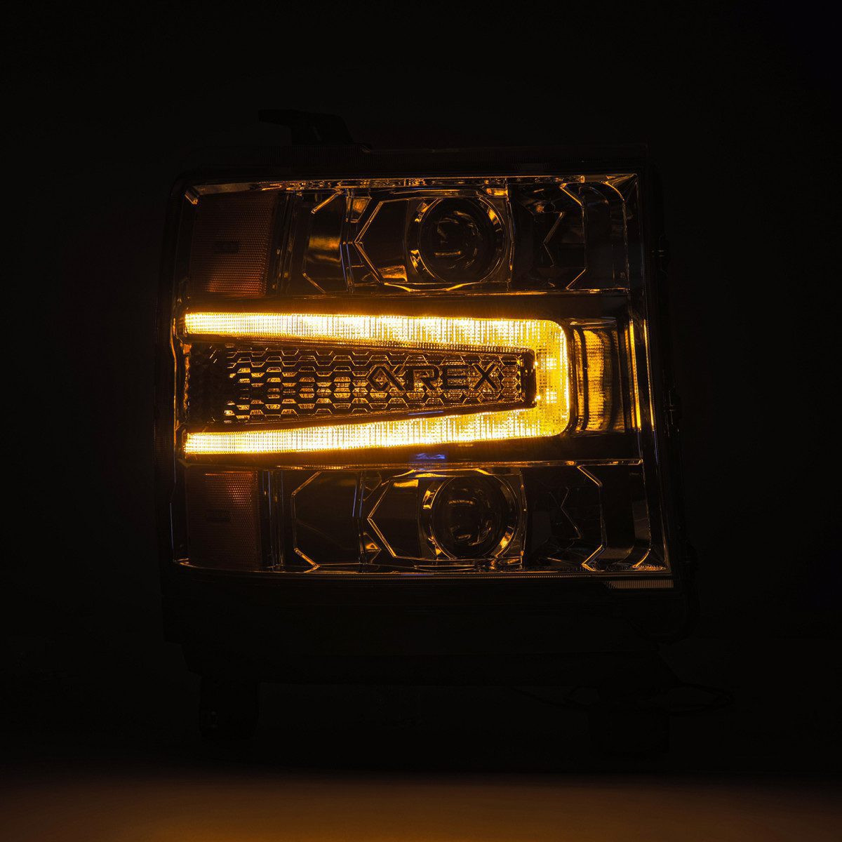 Купить Передние фары Chevrolet Silverado 1500 2016-2018 LED LUXX серия хром AlphaRex AHL-CL16-PL-SA-C