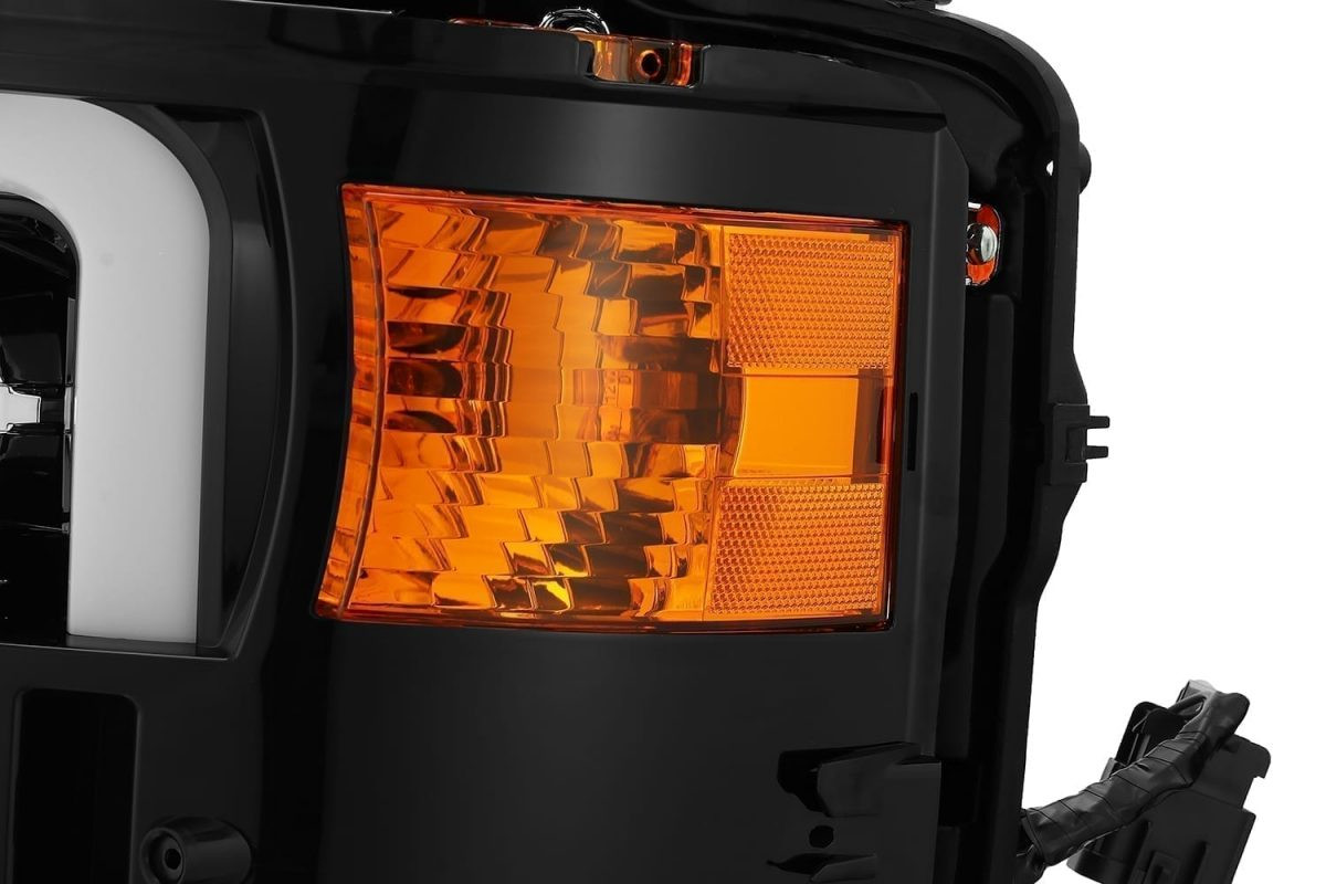 Купити Передні фари Chevrolet Silverado 3500HD 2015-2019  PRO серія вуглево-чорні / чорна Grill вставка AlphaRex AHL-CL215-P-SA-LB..