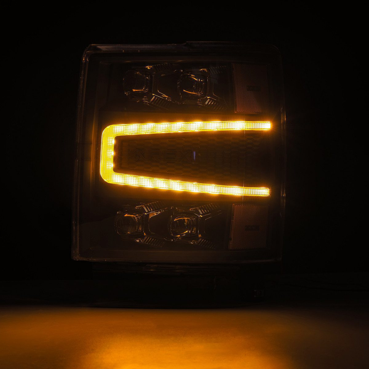 Купити Передні фари Chevrolet Silverado 1500 2014-2015 LED NOVA серія чорні AlphaRex AHL-CL14-N-B