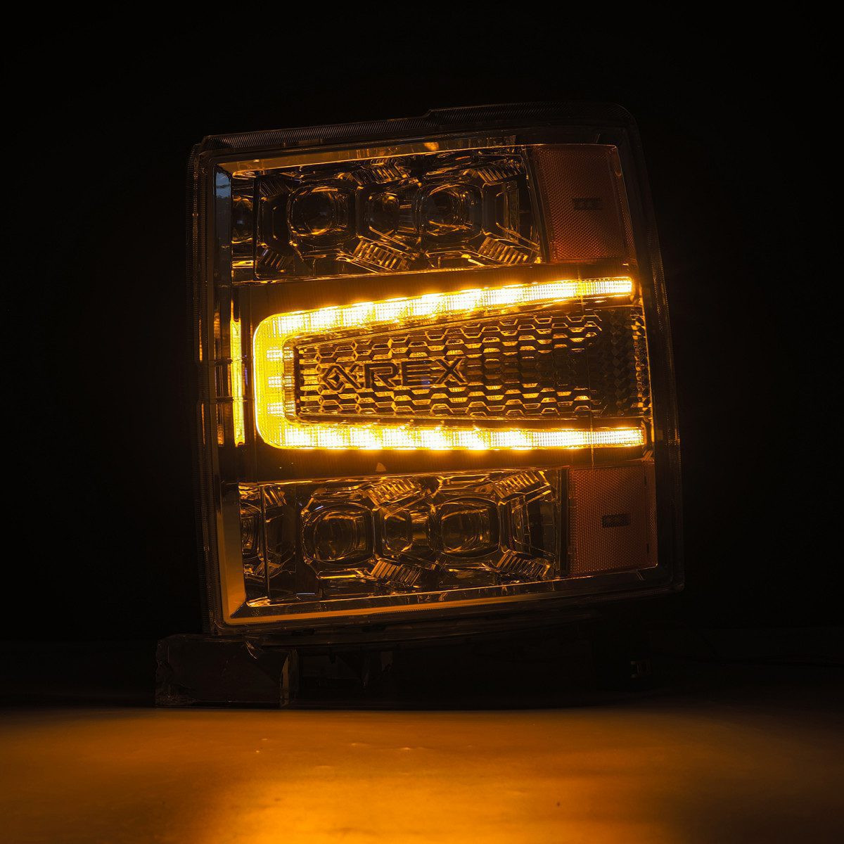 Купити Передні фари Chevrolet Silverado 1500 2014-2015 LED NOVA серія хром AlphaRex AHL-CL14-N-C