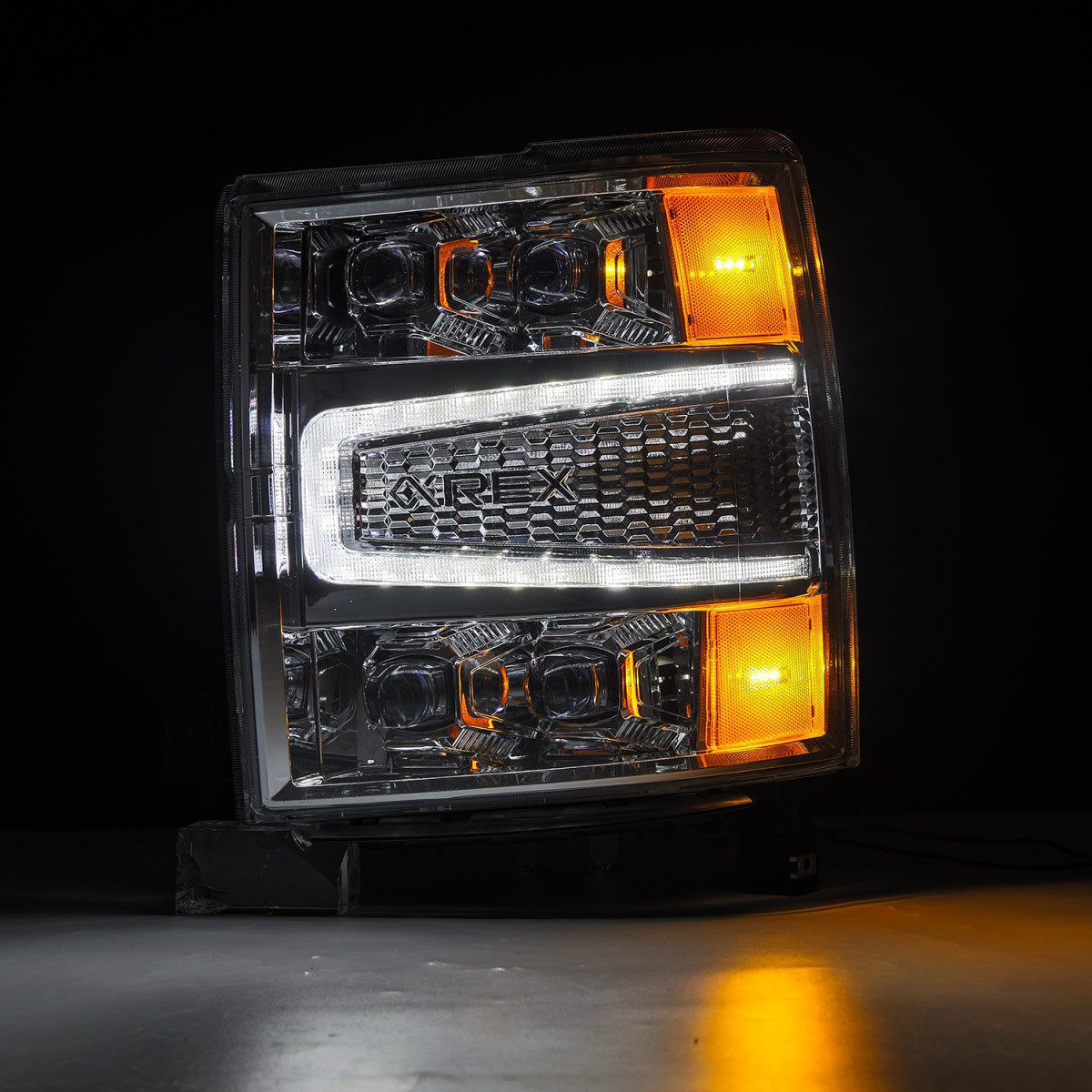 Купити Передні фари Chevrolet Silverado 1500 2014-2015 LED NOVA серія хром AlphaRex AHL-CL14-N-C