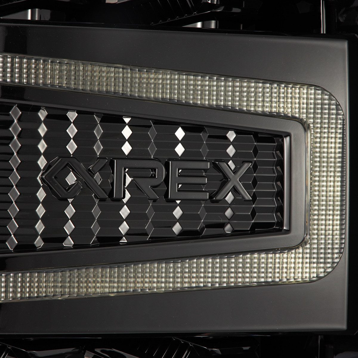 Купити Передні фари Chevrolet Silverado 1500 2014-2015 LED NOVA серія колір Alpha-Black AlphaRex AHL-CL14-N-FLB