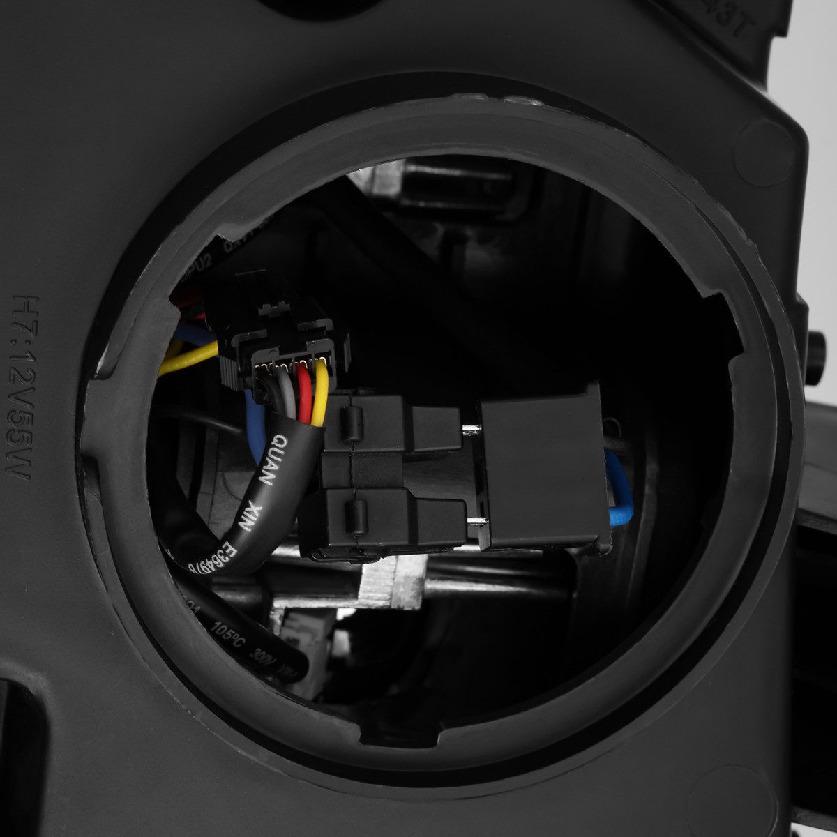 Купити Передні фари Chevrolet Silverado 1500 2014-2015 LED LUXX серія хром AlphaRex AHL-CL14-PL-SA-C