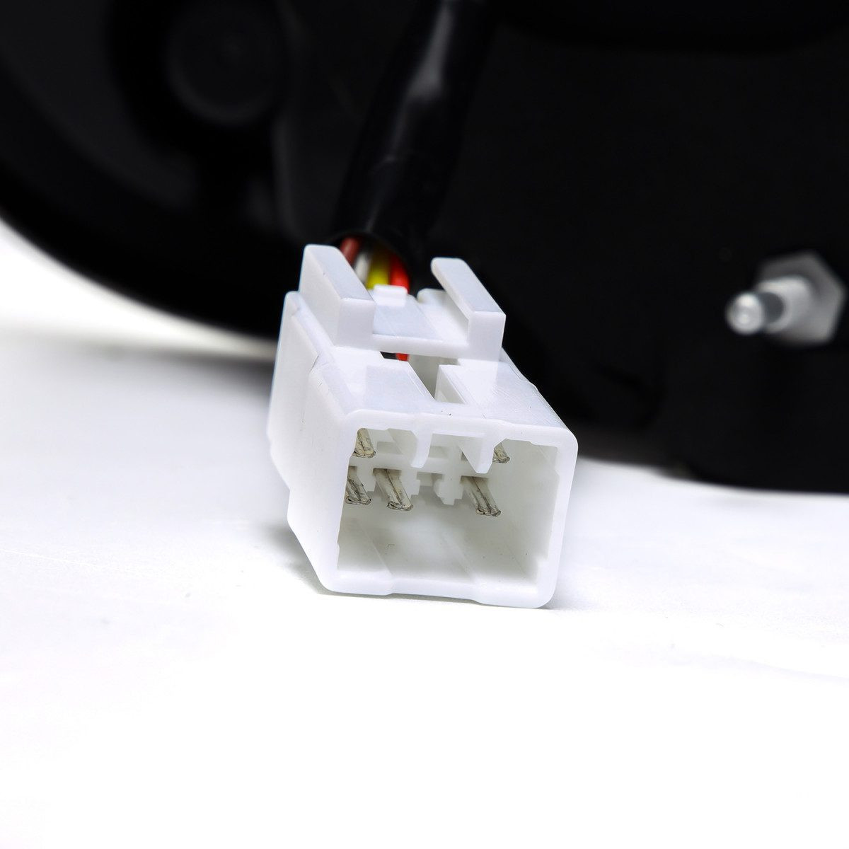 Купить Задние фары Toyota 4Runner 2010-2022 LED LUXX серия цвет Alpha-Black AlphaRex RTL-T414-SA-YS-LB