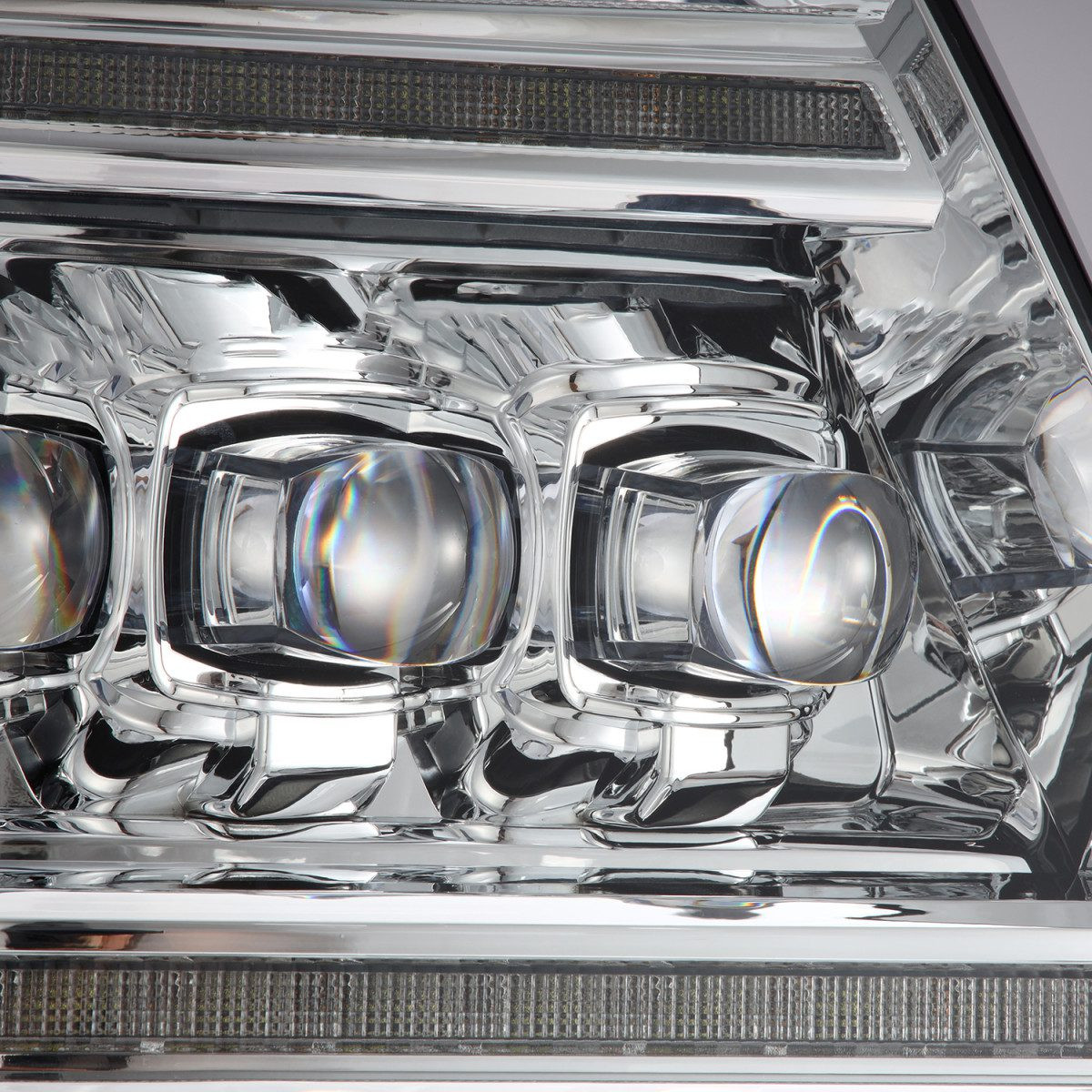 Купить Передние фары Ford F150 2004-2008 LED NOVA серия хром AlphaRex AHL-FF04-N-C