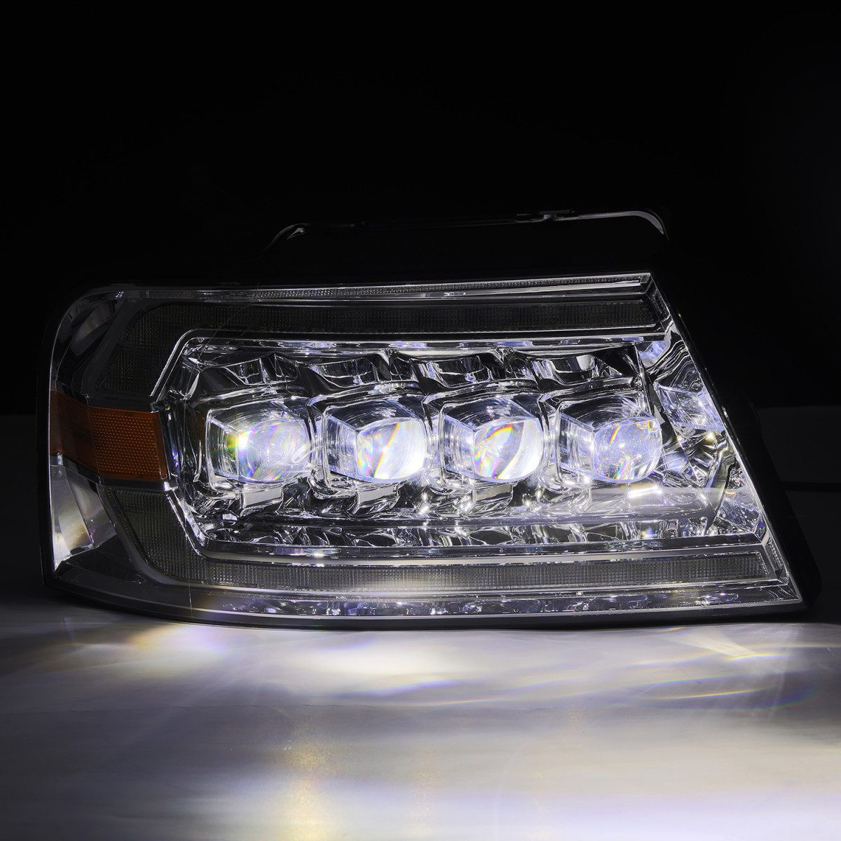 Купить Передние фары Ford F150 2004-2008 LED NOVA серия хром AlphaRex AHL-FF04-N-C